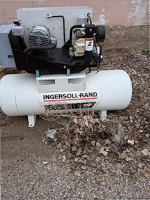 ingersoll rand air compressor esp ep5 14cfm. Both working condition
